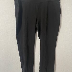 Black high-waisted leggings